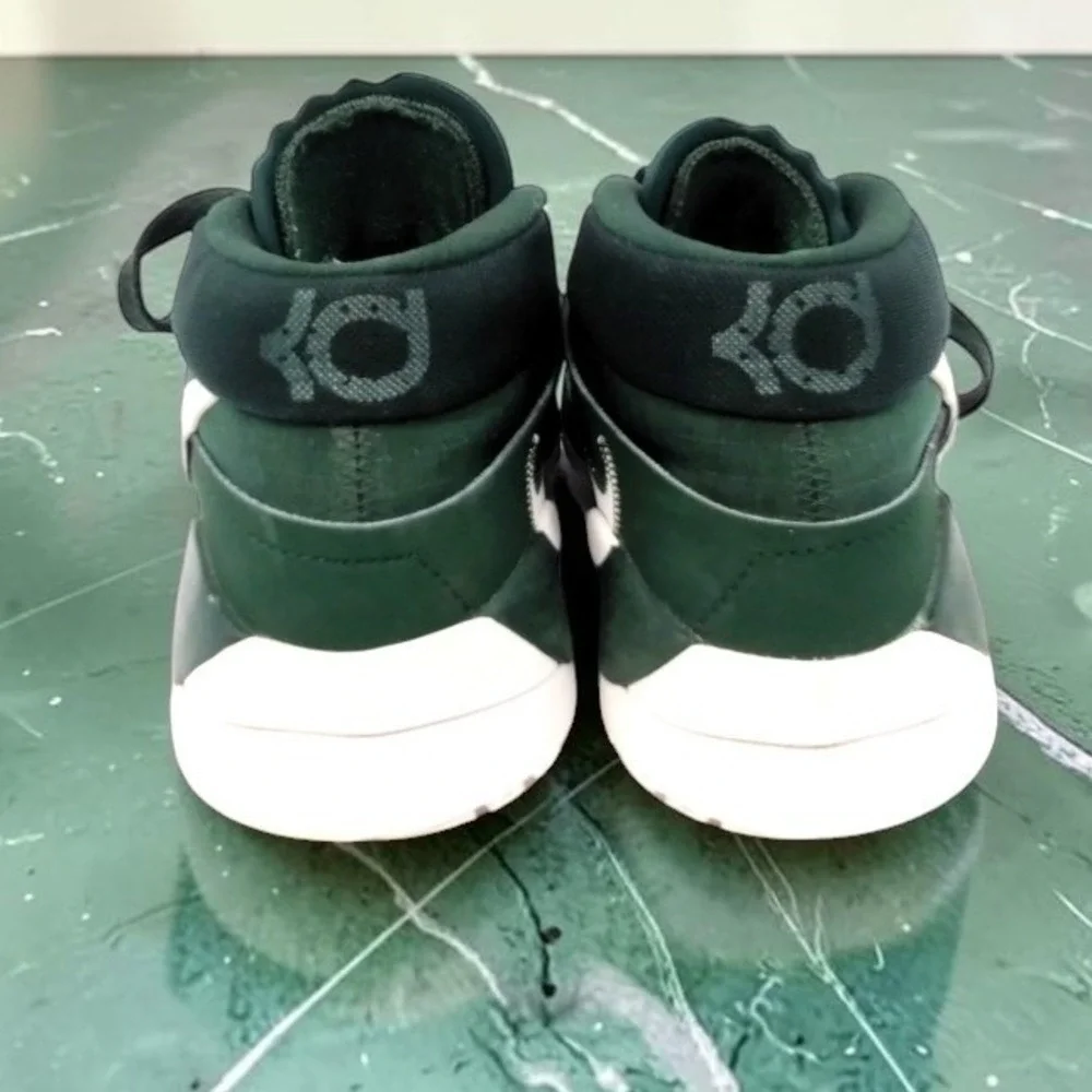 Nike elevate your